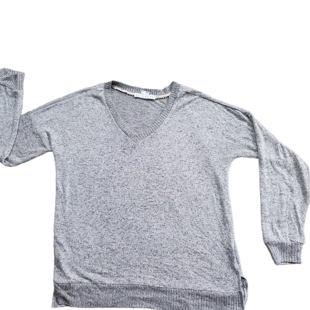 Long sleeve super soft V